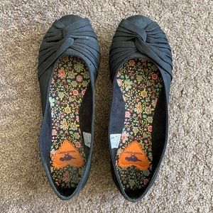 Black Rocket Dog Flats